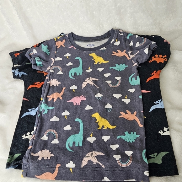Old Navy Baby Kids Size 5T Tee Shirt Set Of 2 Short‎ Sleeve PLAY QUALITY Clothes - Picture 2 of 11